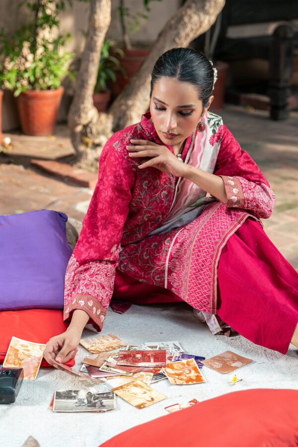 Lakhany | 3 Piece Unstitched Printed Lawn Suit - Image 3